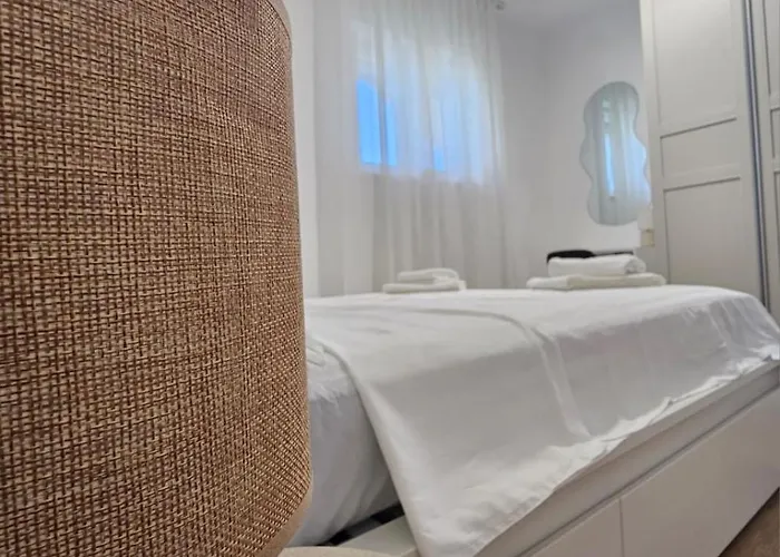 M - - Nin Затон